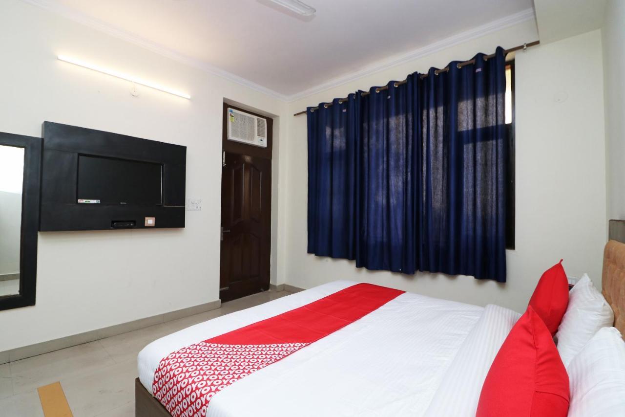 Oyo Flagship 28755 Hotel 9 Palm Rajpur Exterior photo