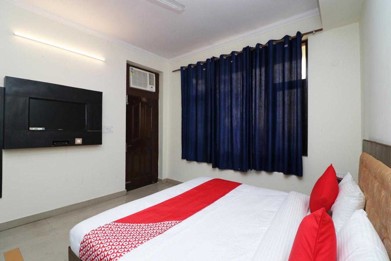 Oyo Flagship 28755 Hotel 9 Palm Rajpur Exterior photo