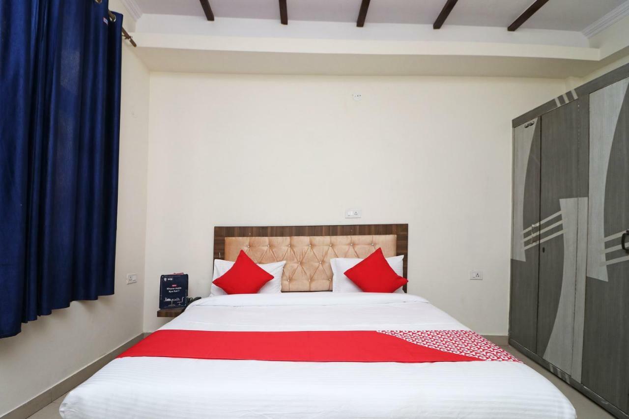 Oyo Flagship 28755 Hotel 9 Palm Rajpur Exterior photo